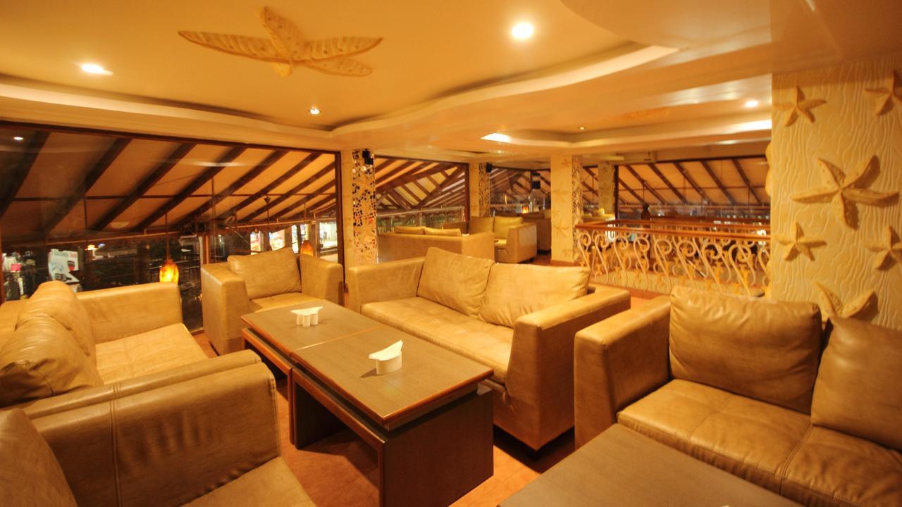 De Baga Deck Comforts Calangute Buitenkant foto